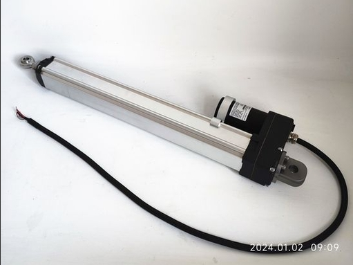 Actuador lineal solar de alta resistencia SM100 24 V CC 40000 N Carga dinámica IP66 para soporte de seguimiento solar